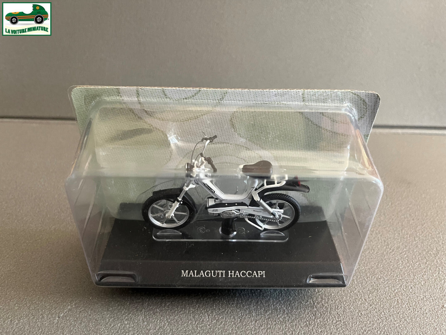 Moto Cyclomoteur miniature Malaguti Haccapi Leo Models 1/18