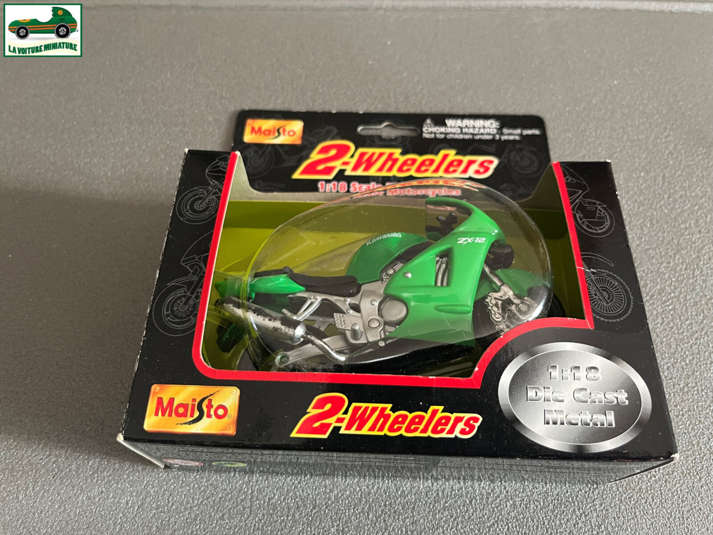 Moto miniature Kawasaki Ninja Maisto au 1/18