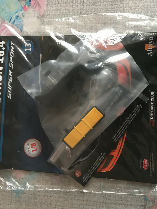 Voiture miniature Maquette Bugatti Veyron 16.4 Super Sport N° 13 Altaya au 1/8