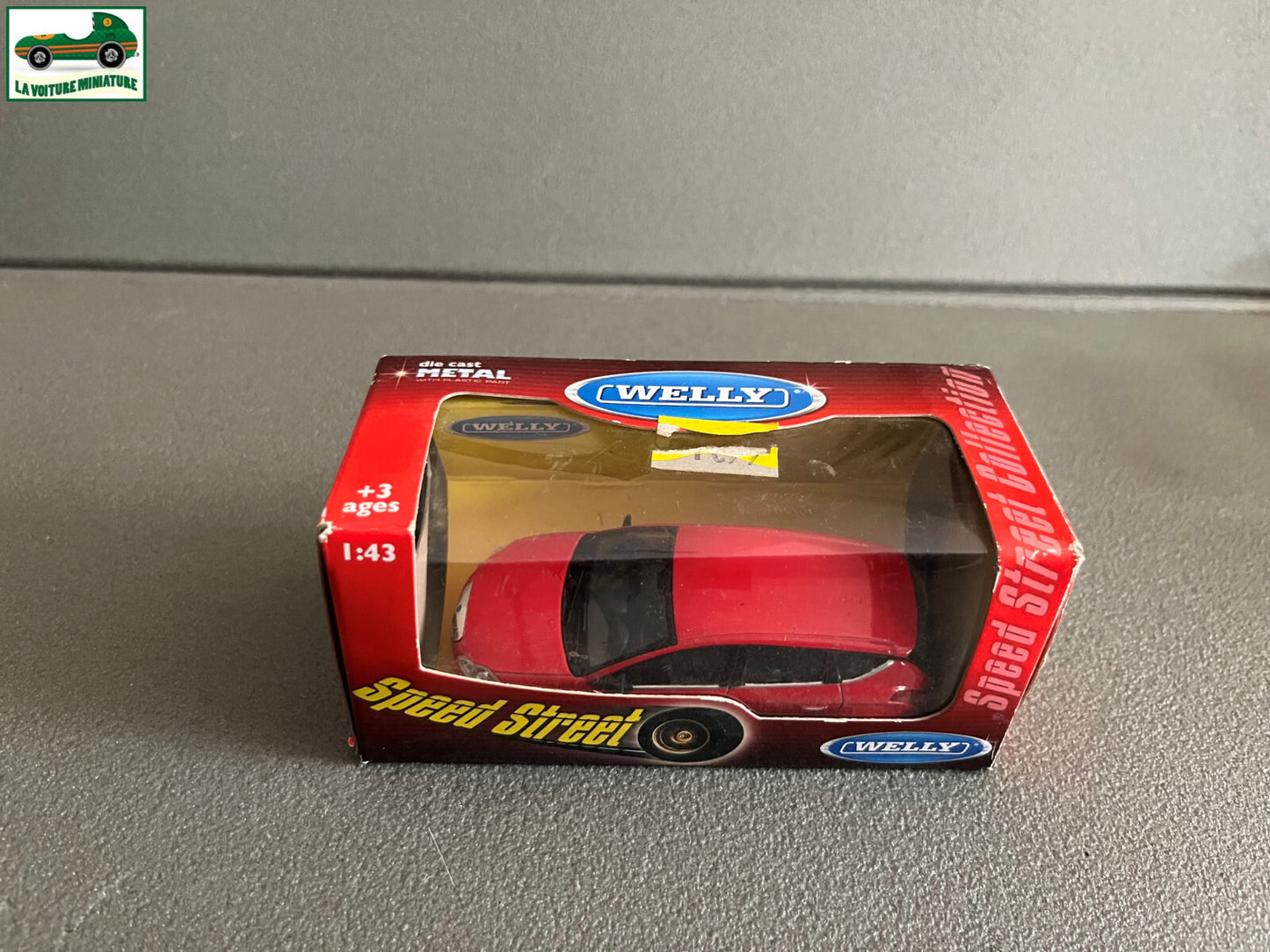 Voiture Miniature Lancia Delta Welly au 1/43