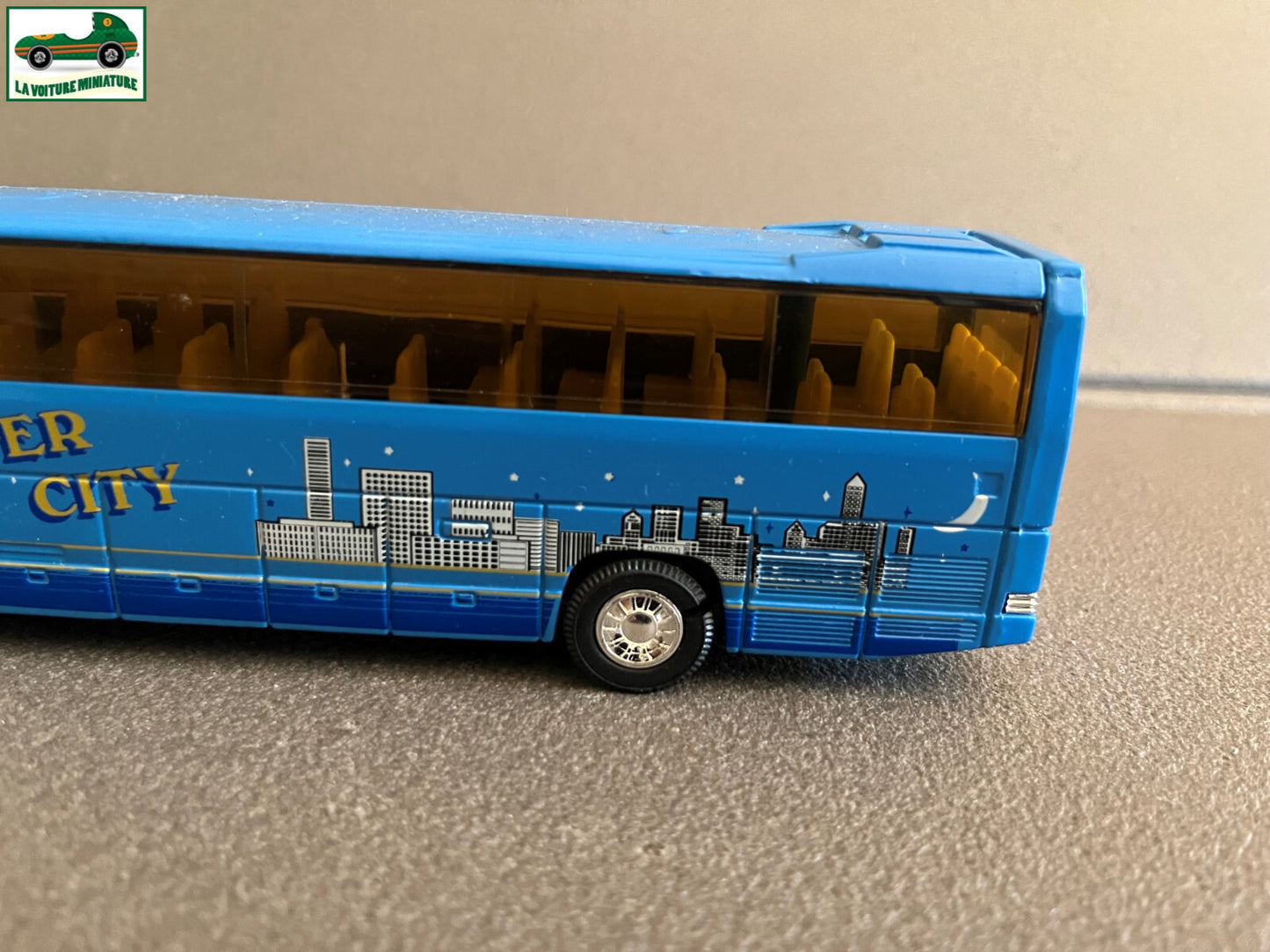 Voiture Miniature Bus Mercedes Benz 303 Coach Welly Autocar Car 1/60