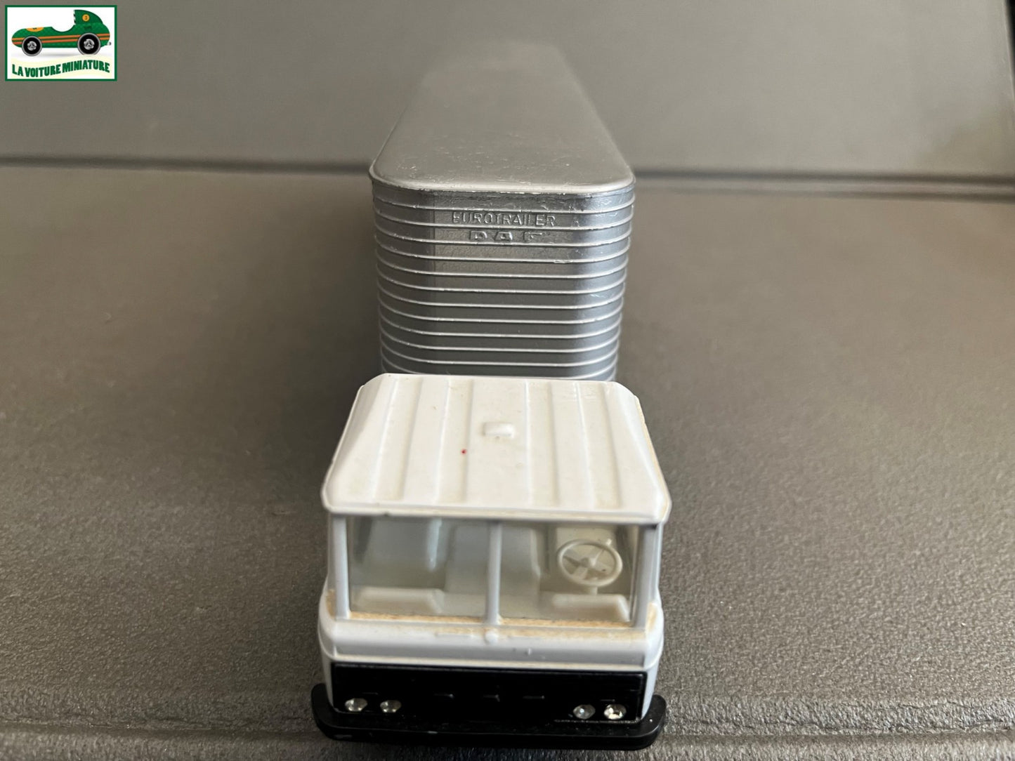 Ancienne Voiture Miniature Camion Semi Remorque DAF Lion Car 1/50 Défauts