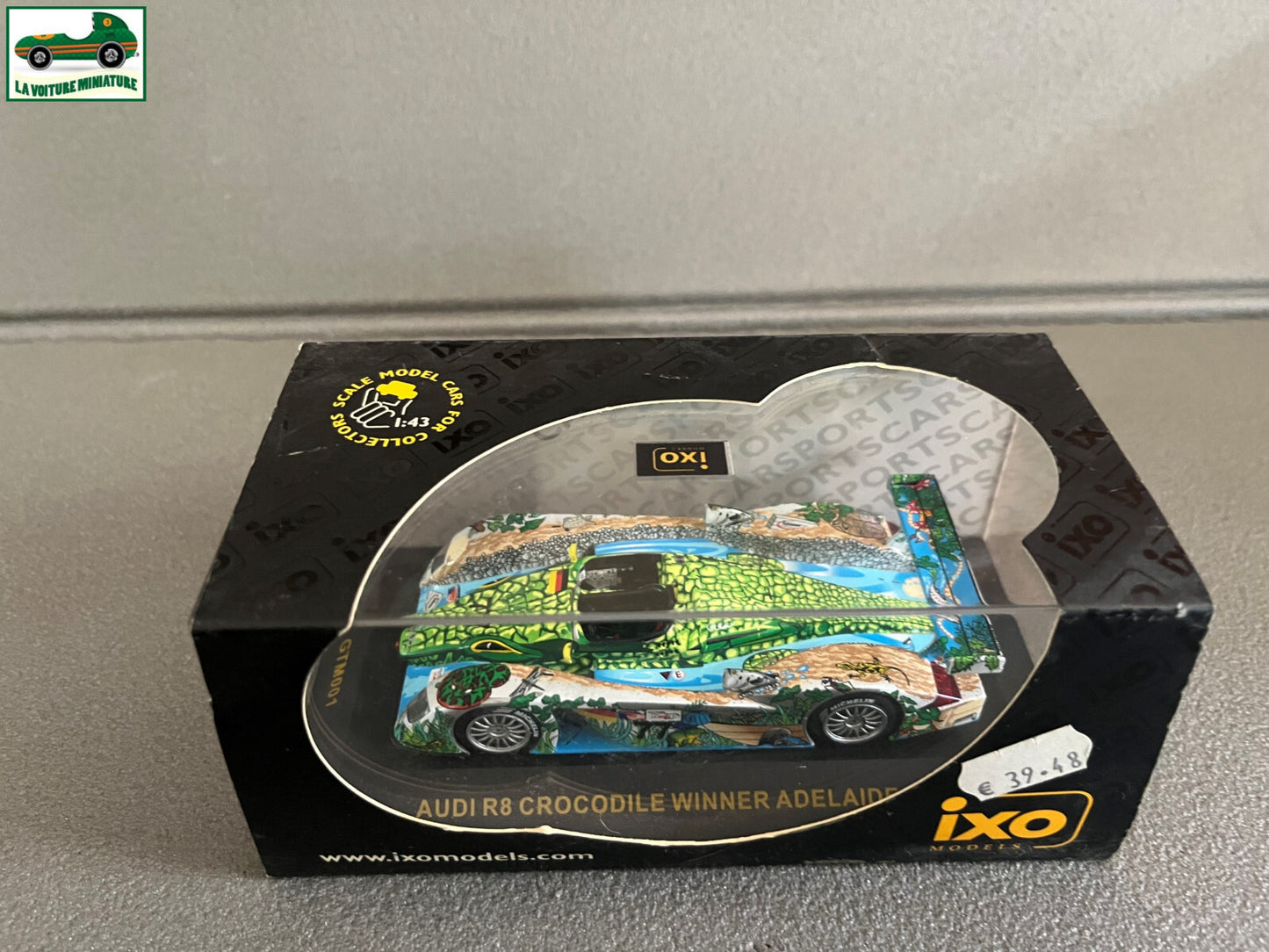 Voiture Miniature Audi R8 Crocodile Winner Adelaide 2000 Ixo au 1/43