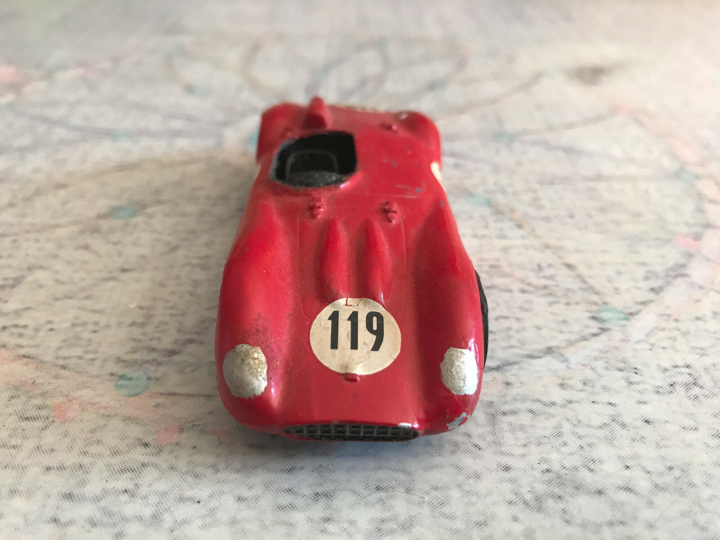 Voiture Miniature Kit monté Metal Ferrari au 1/43
