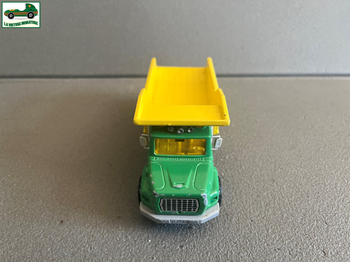 Ancienne Miniature Voiture Camion Benne Basculante Carrière Majorette 1/60