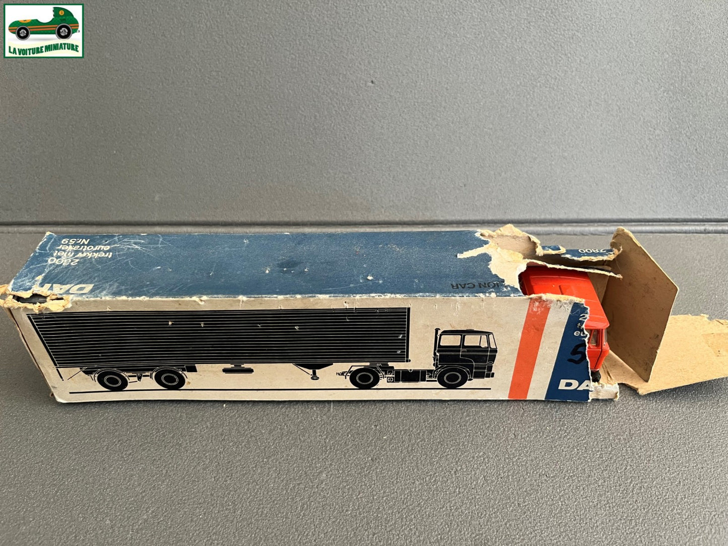 Ancienne Voiture Miniature Camion Semi Remorque DAF Lion Car 1/50 Défauts