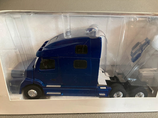 Voiture miniature Camion Volvo 770 Blue 111955 Eligor au 1/43
