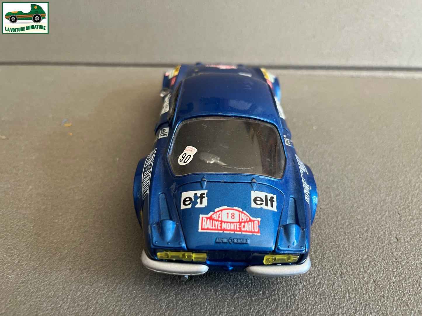 Voiture miniature Renault alpine Rallye Monte Carlo Macadam 1/20 Défauts