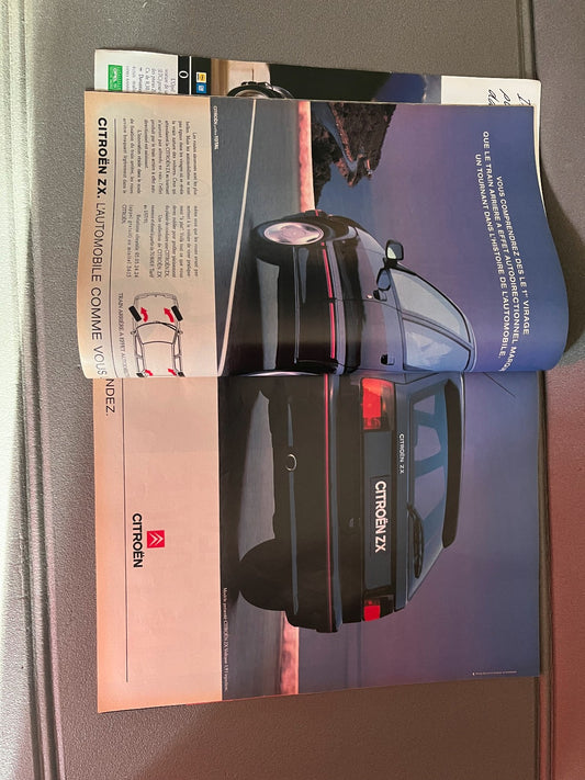 Livre Revue Voiture Automobile AutoMoto N°110