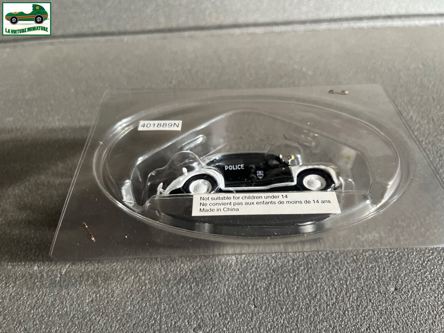Voiture Miniature Renault 4CV Police Norev Hachette 1/43