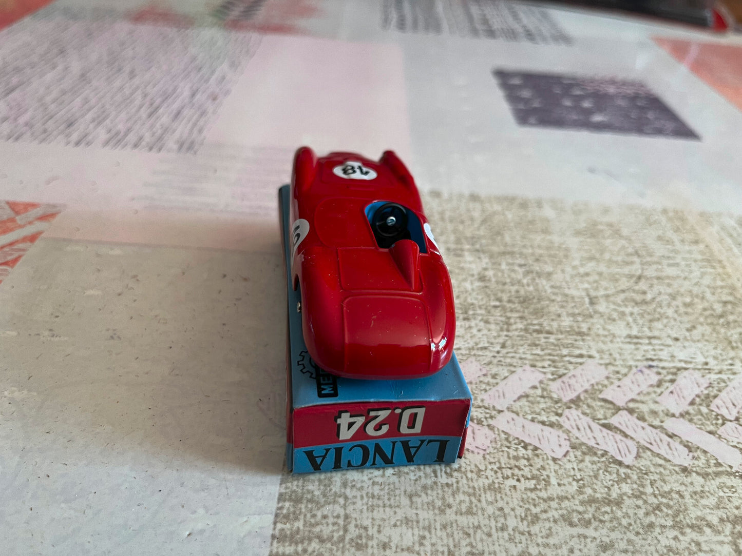 Voiture miniature Lancia D.24 D24 Mercury Hachette 1/48 1/43 Style Dinky Toys