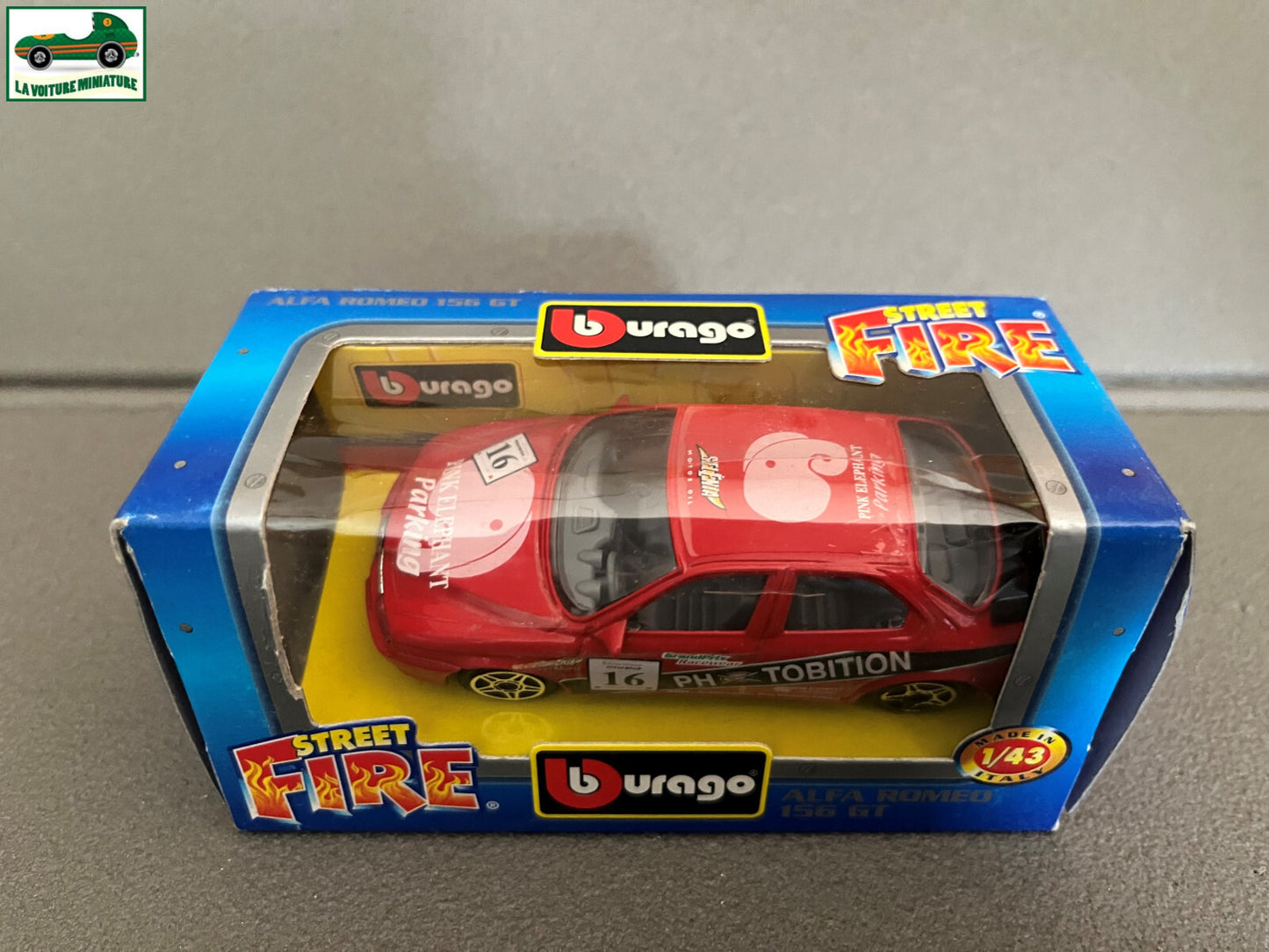 Voiture miniature Alfa Romeo 156 GT Burago au 1/43