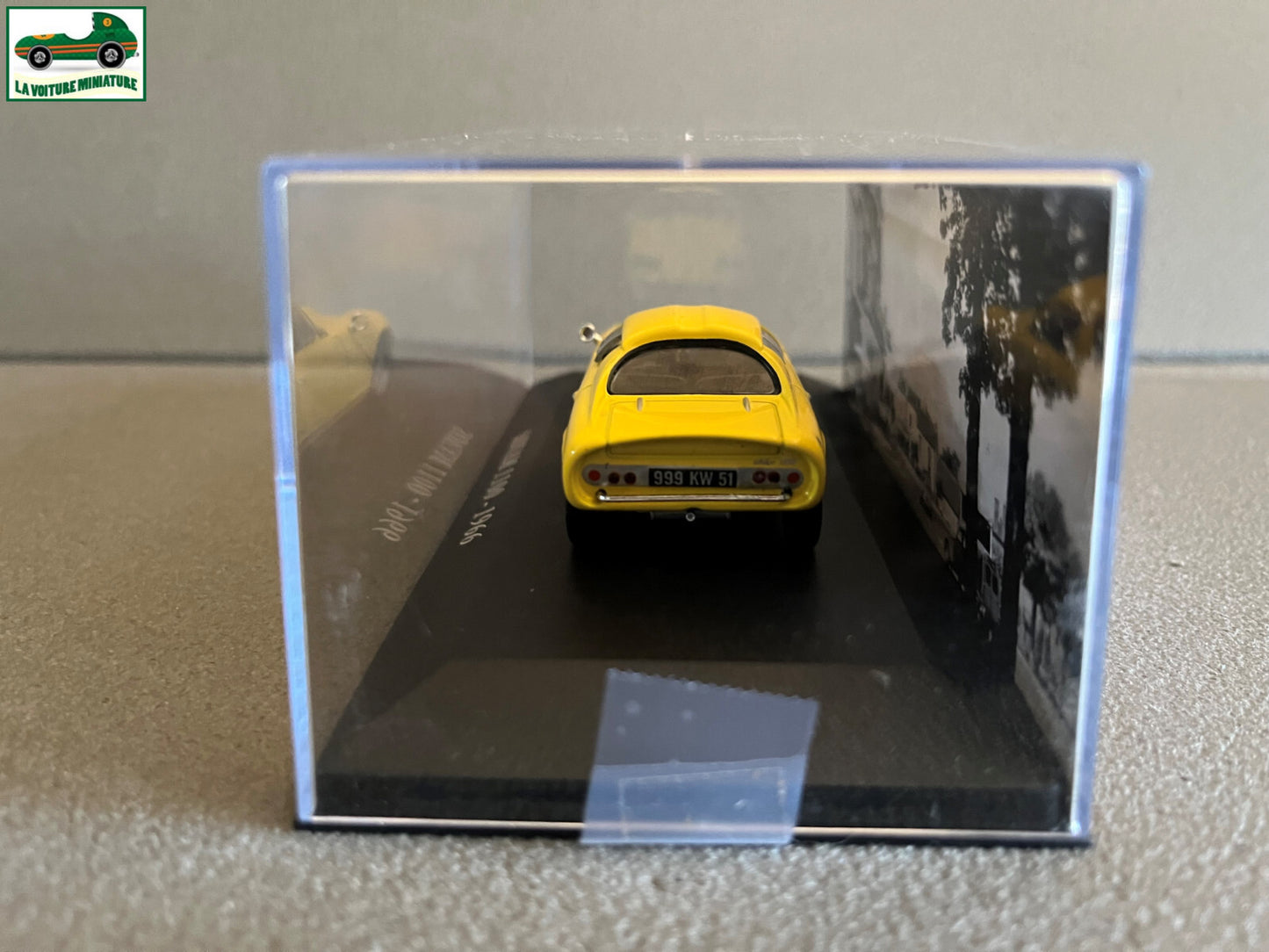 Voiture Miniature Sovam 1100 1966 au 1/43 Ixo Altaya