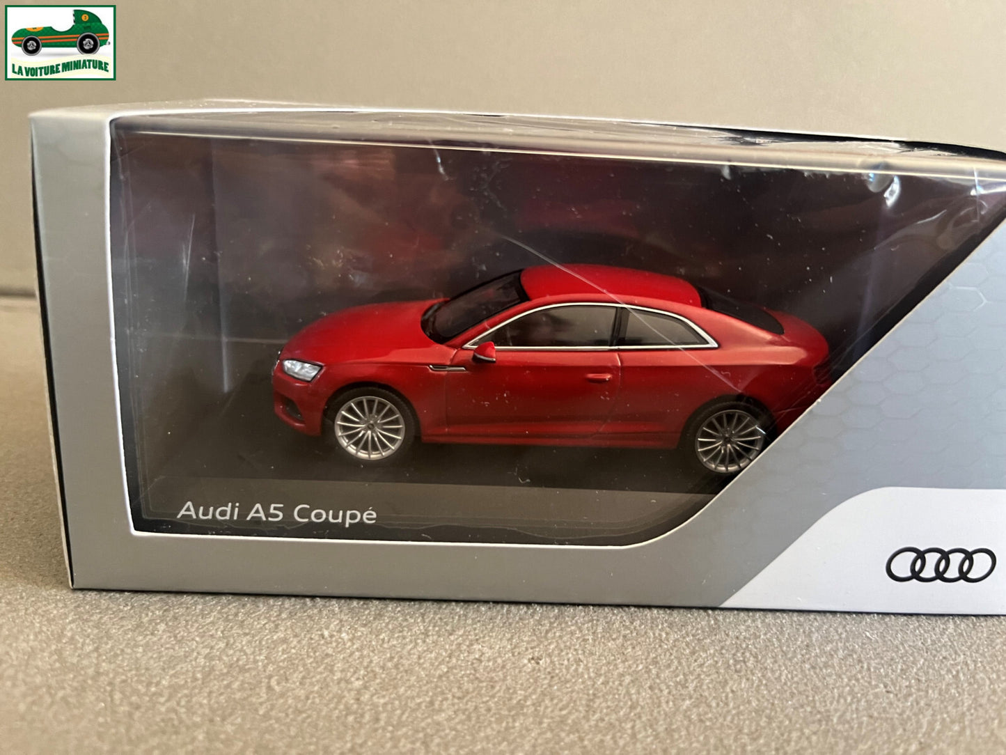 Voiture Miniature Audi A5 Coupé Red Spark au 1/43