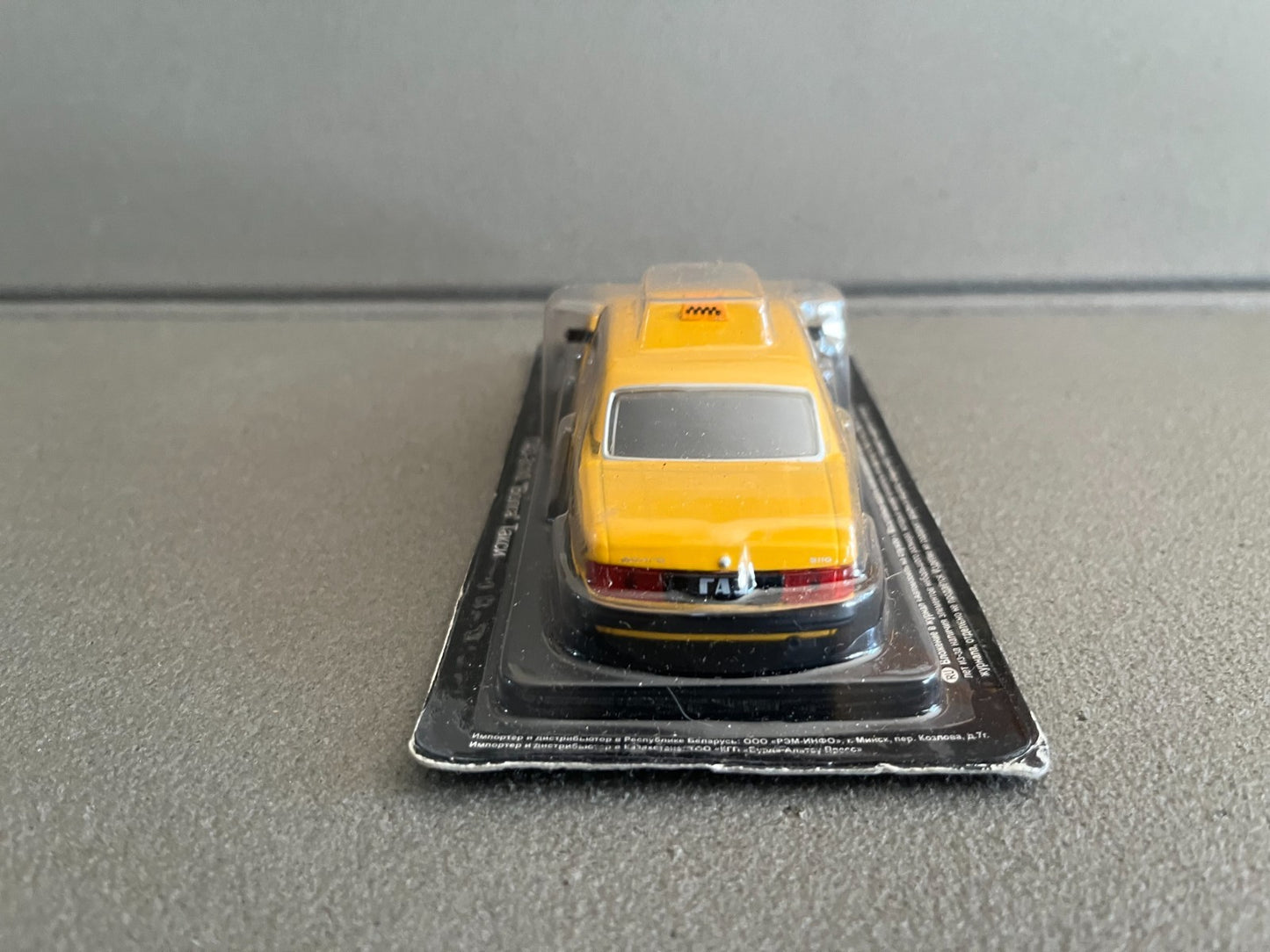 Voiture Miniature Gaz Volga 3110 Taxi Ixo DeAgostini URSS Pays Est Russie 1/43