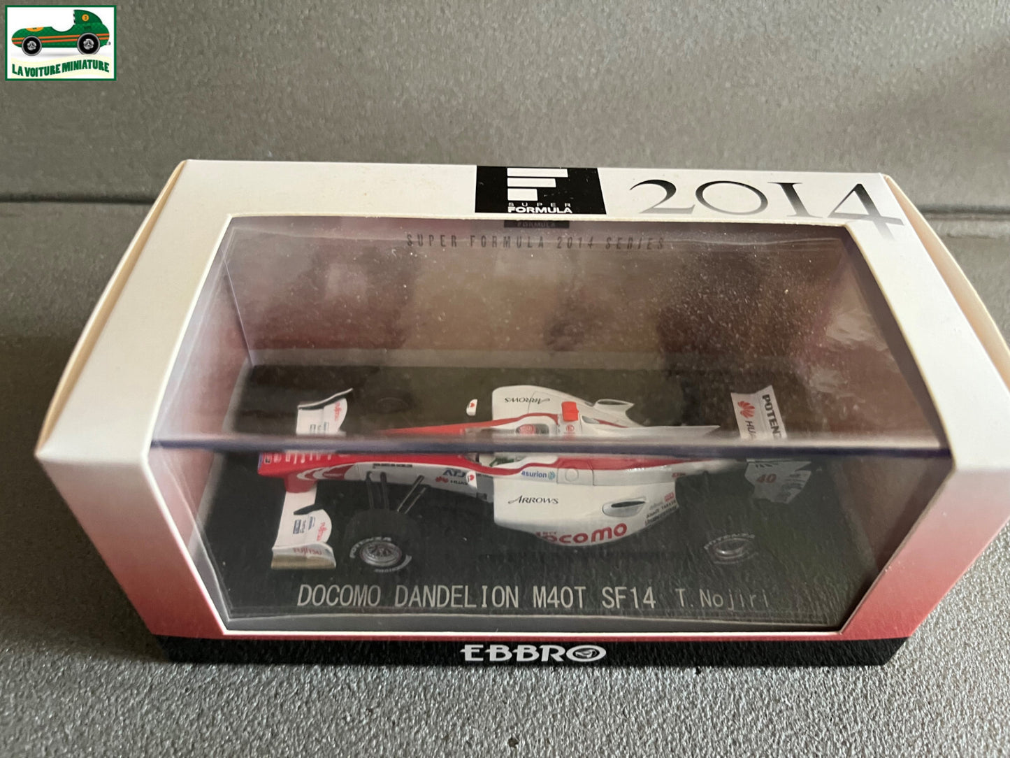 Voiture Miniature Docomo Dandelion M40T SF14 Formula 2014 F1 Ebbro au 1/43