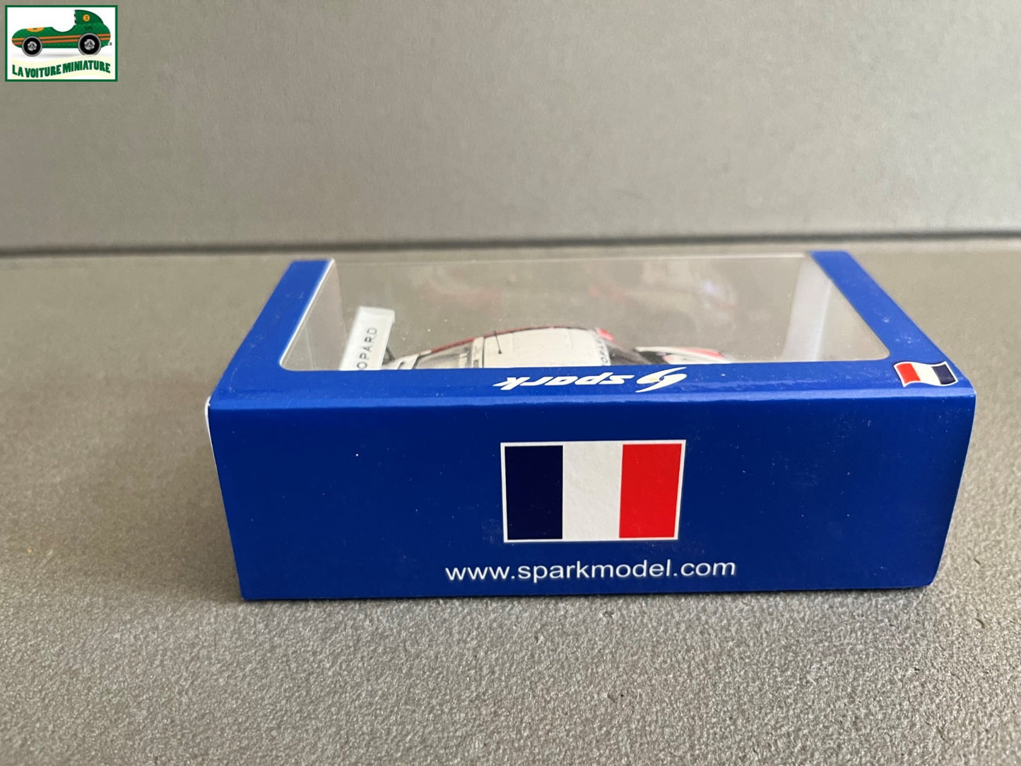 Voiture Miniature Porsche 911 GT3 Cup France Champion 2019 Spark 1/43
