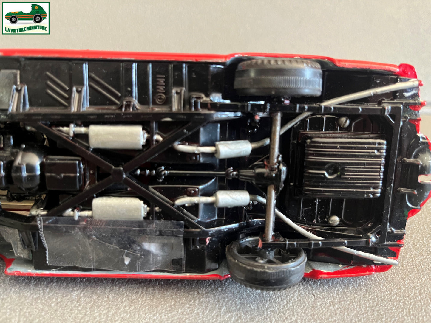 Ancienne Miniature Kit métal monté Ford Thunderbird au 1/24