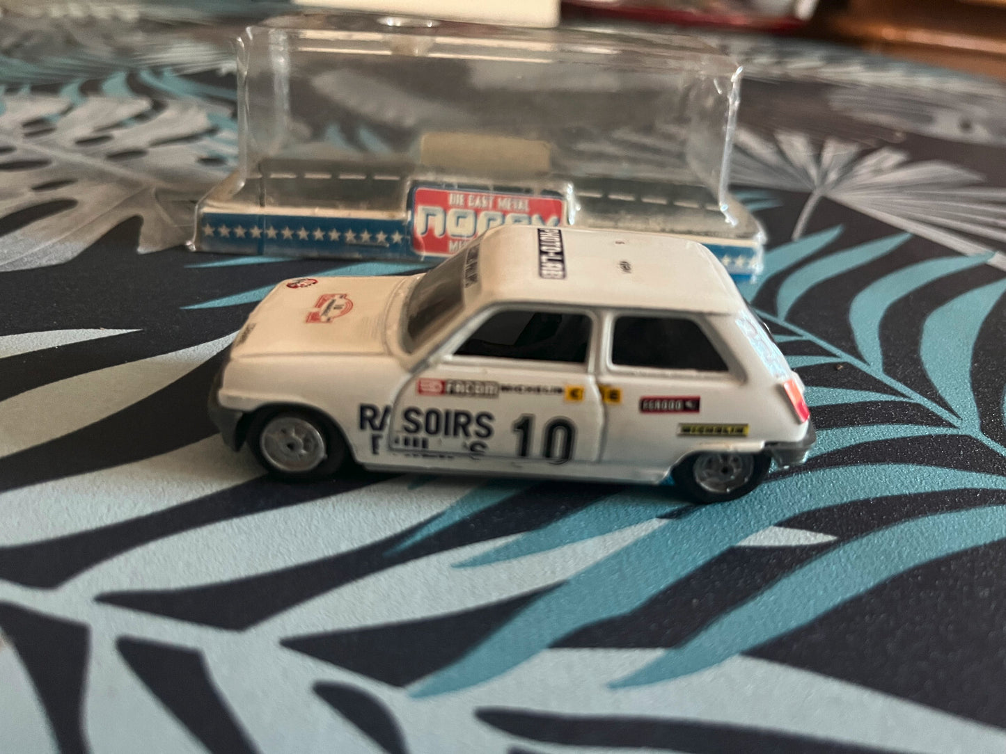 Voiture Miniature Renault 5 1972 Norev Rasoirs Philips Jet Car au 1/43