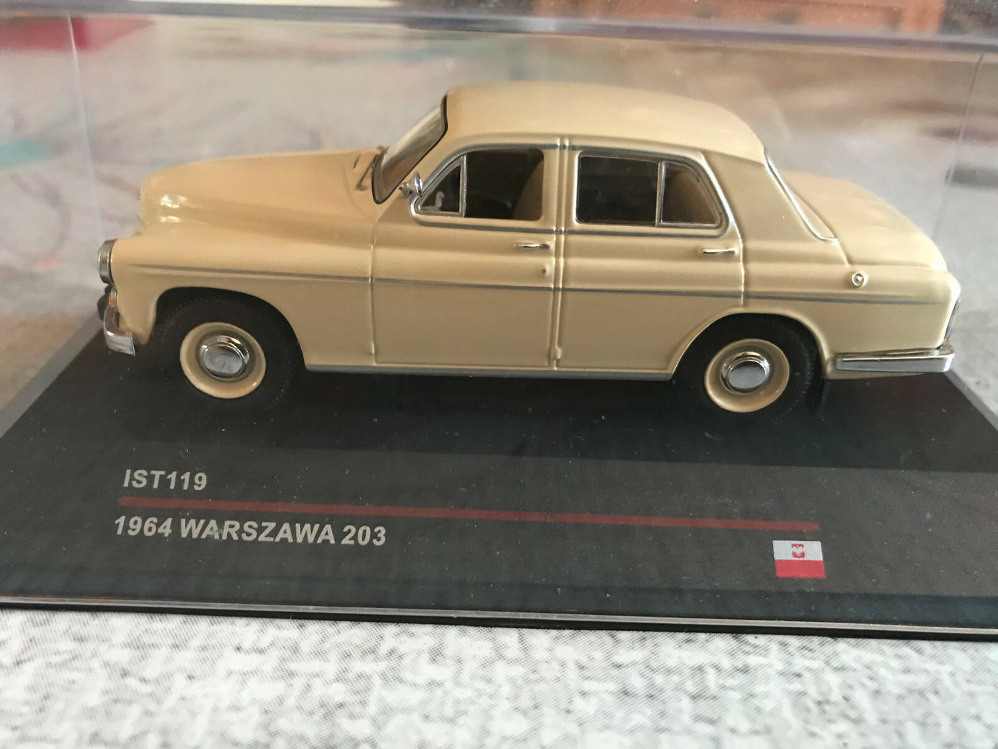 Voiture Miniature 1964 Warszawa 203 IST 119 au 1/43