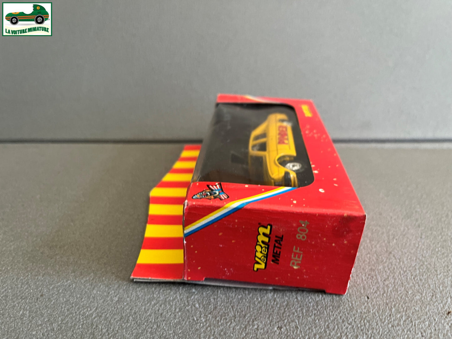 Voiture Miniature Peugeot 305 Pinder Verem au 1/43