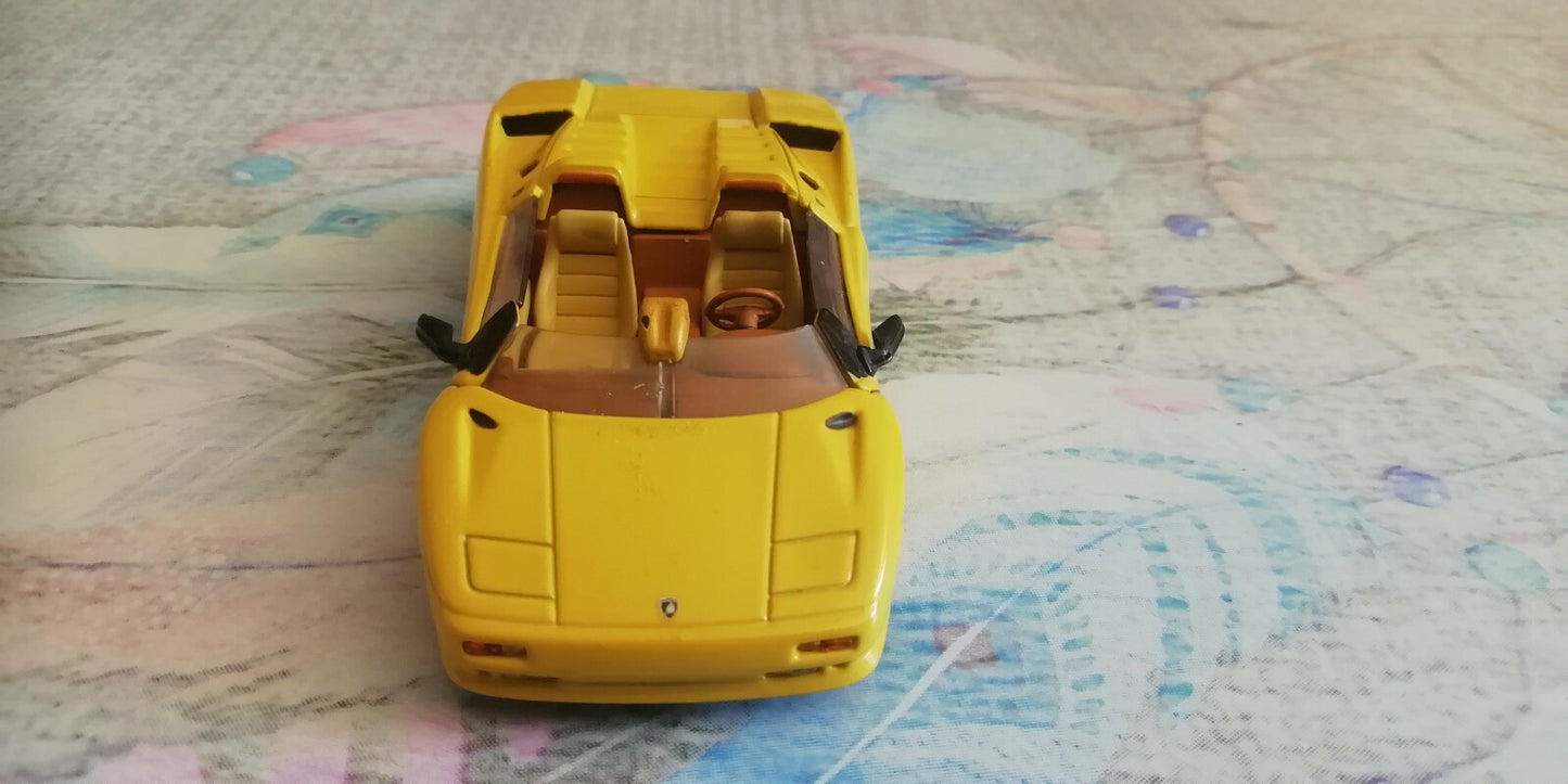 Voiture miniature Lamborghini Diablo Roadster DetailCars au 1/43