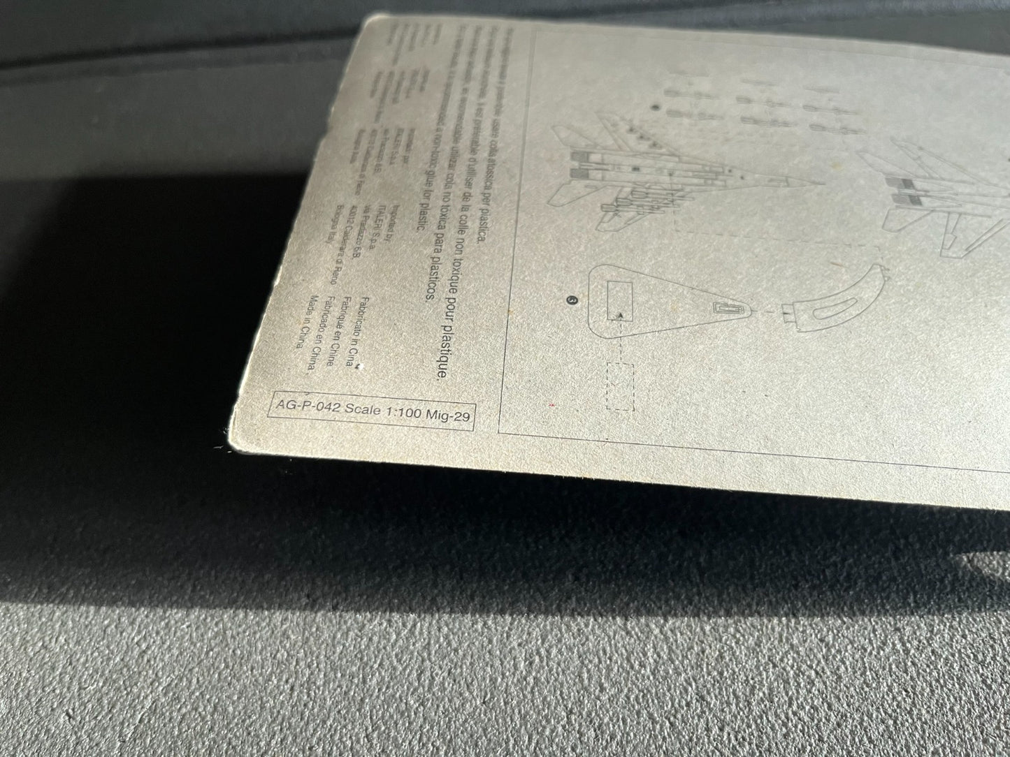 Avion miniature Militaire Mig-29 Fabbri Italeri 1/100