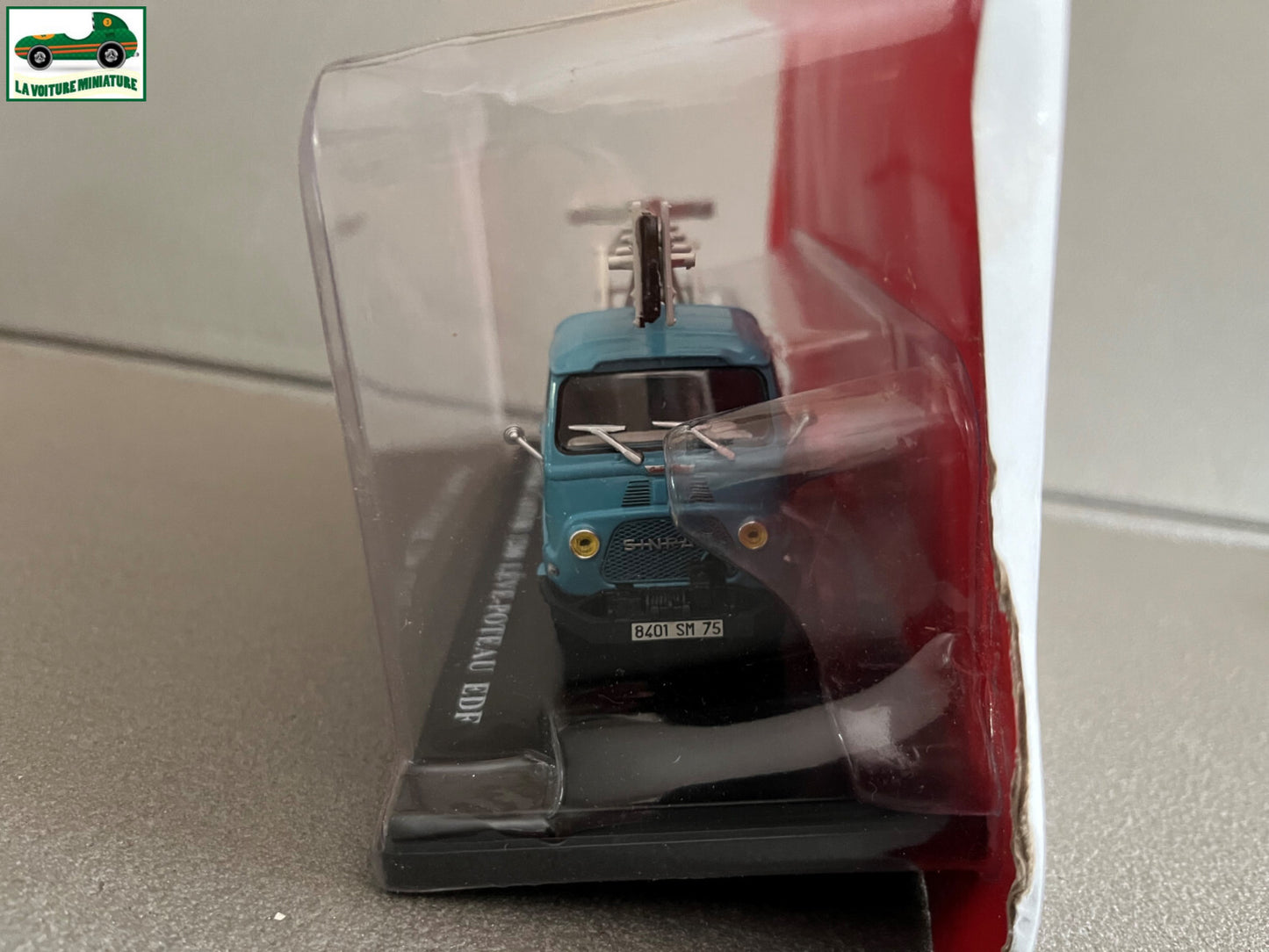Voiture miniature Renault Sinpar Castor 1200 Leve Poteau EDF Hachette 1/43