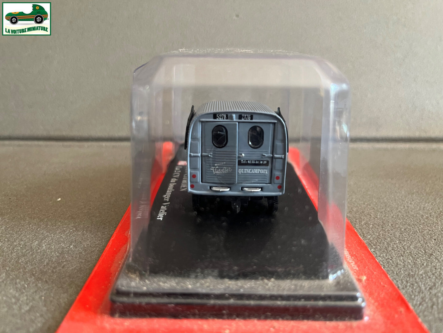 Voiture miniature Citroen 2cv 2 cv Boulanger Vatelier Auto Plus Hachette 1/43