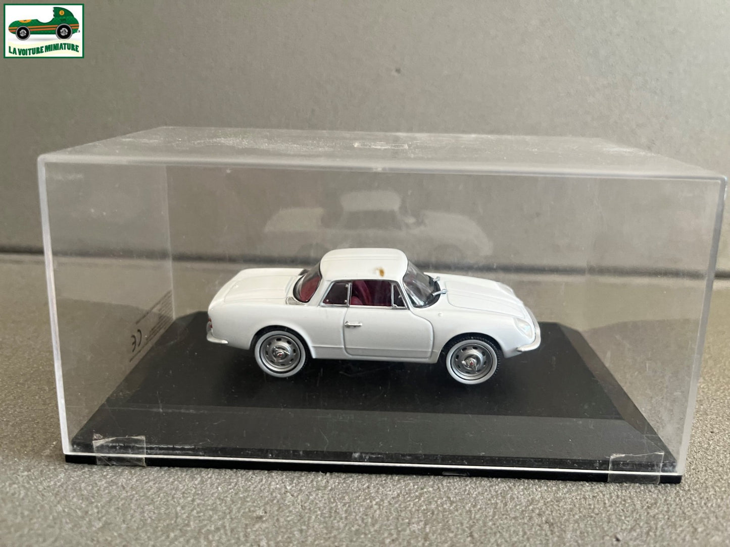 Voiture Miniature Alpine A108 Coupé 2+2 1961 au 1/43