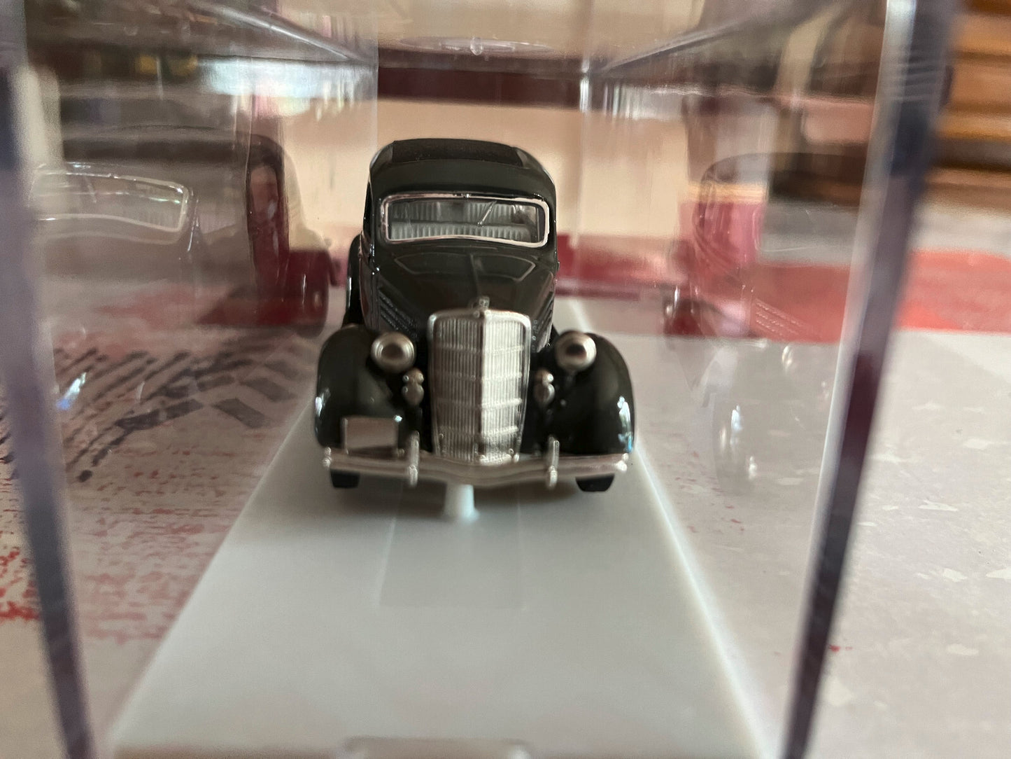 Voiture Miniature Ford 1935 Fordor Touring Sedan 42 Rextoys 1/43