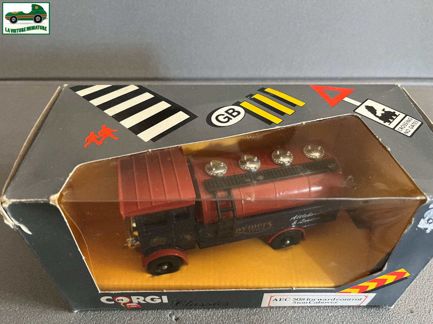 Voiture Miniature Corgi Toys AEC 508 forward control 5ton Cabover 1/43 1/50
