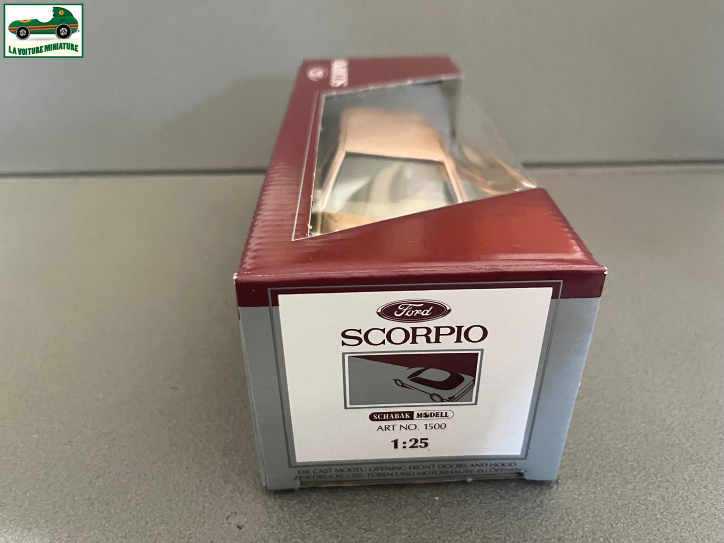 Voiture miniature Ford Scorpio Schabak West Germany au 1/25 (env. 1/24)