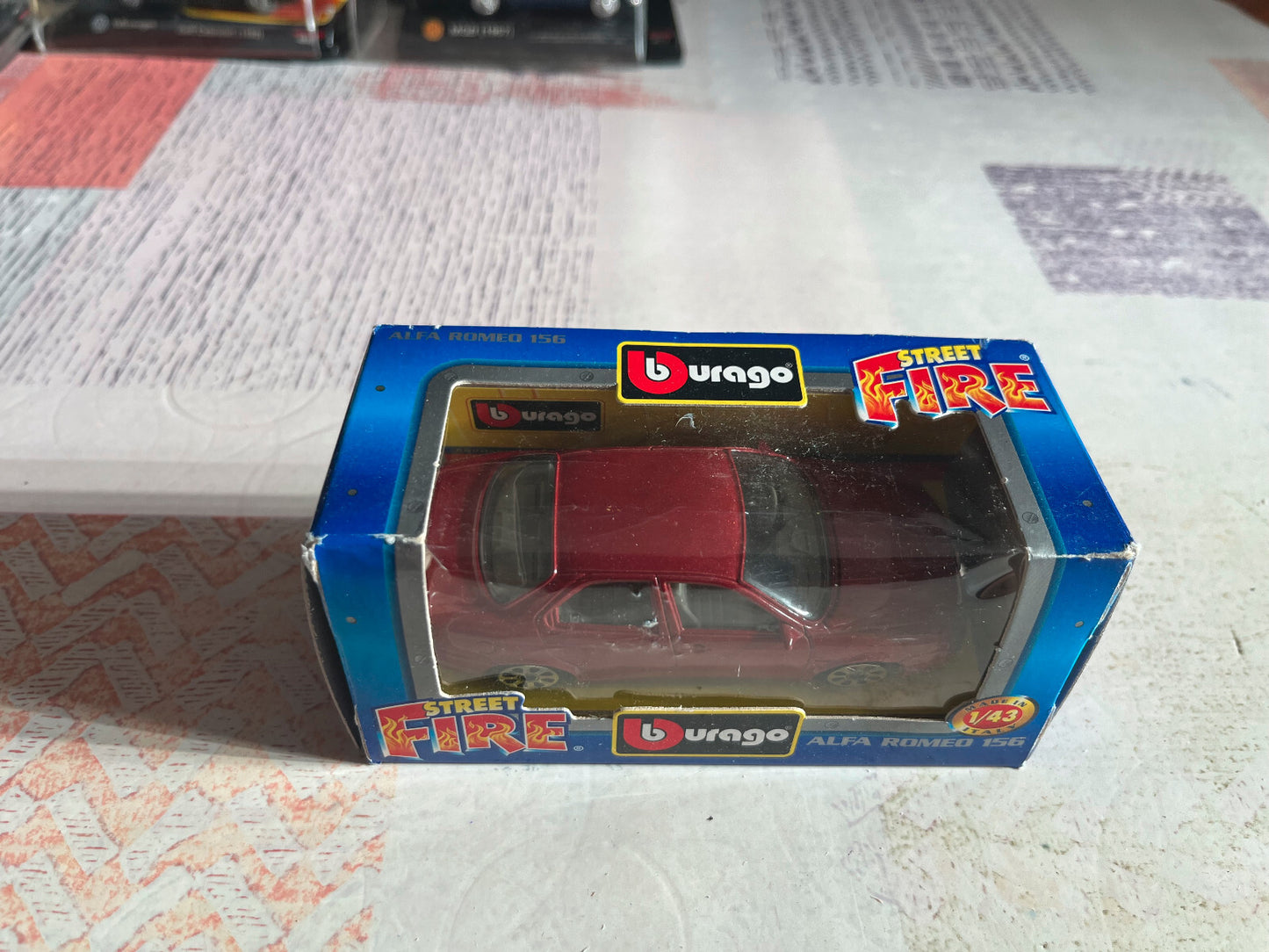 Voiture miniature Burago Street Fire Alfa Romeo 156 au 1/43