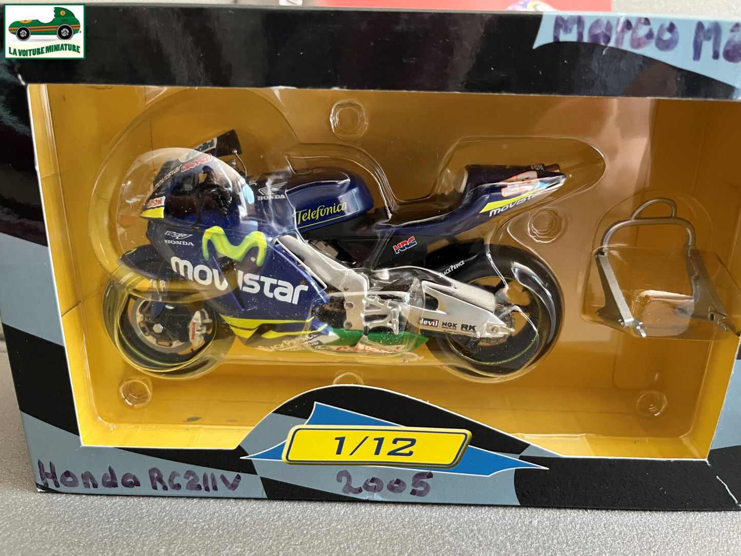 Moto GP miniature Honda RC211V Melandri 2005 Altaya au 1/12