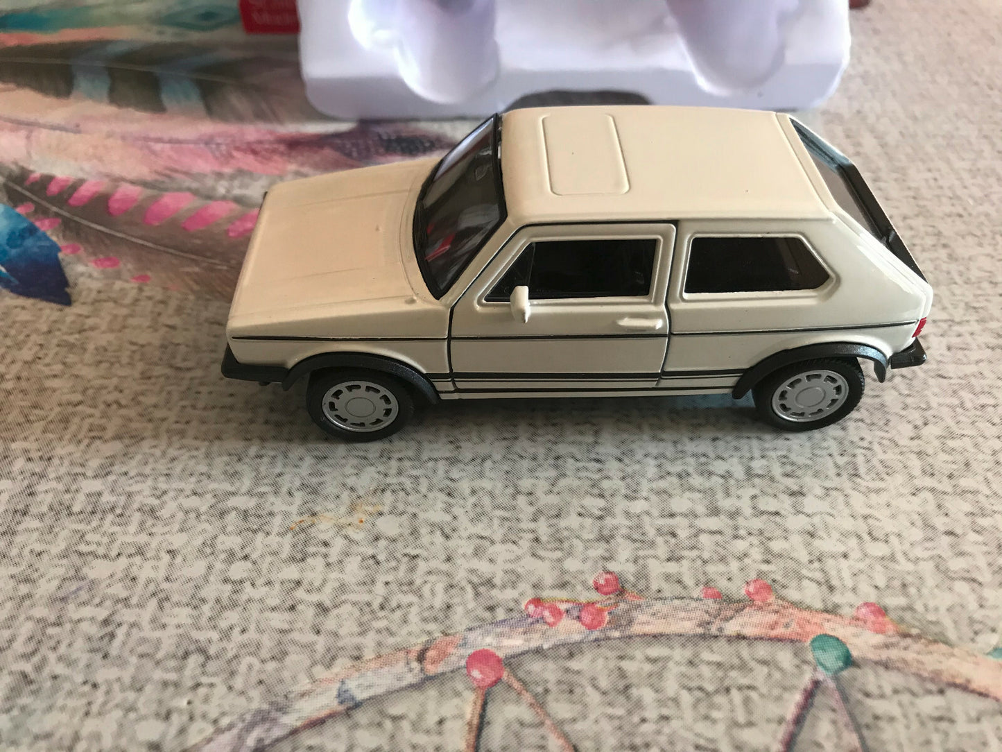 Voiture miniature Volkswagen Golf I 1 GTI Welly 1/34 - 1/36 - 1/39