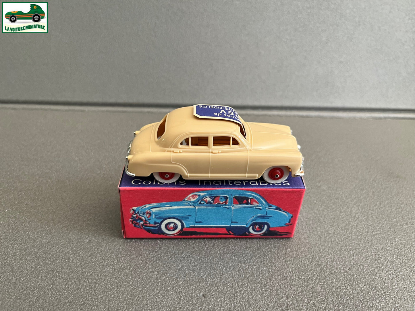 Voiture miniature Simca 9 Aronde Norev Plastique 1/43