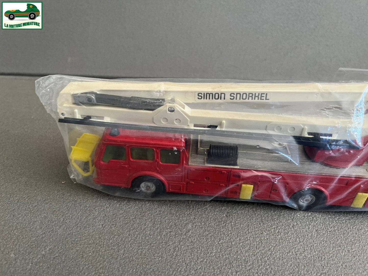 Ancienne Miniature Camion Pompiers Simon Snorkel Corgi Défauts