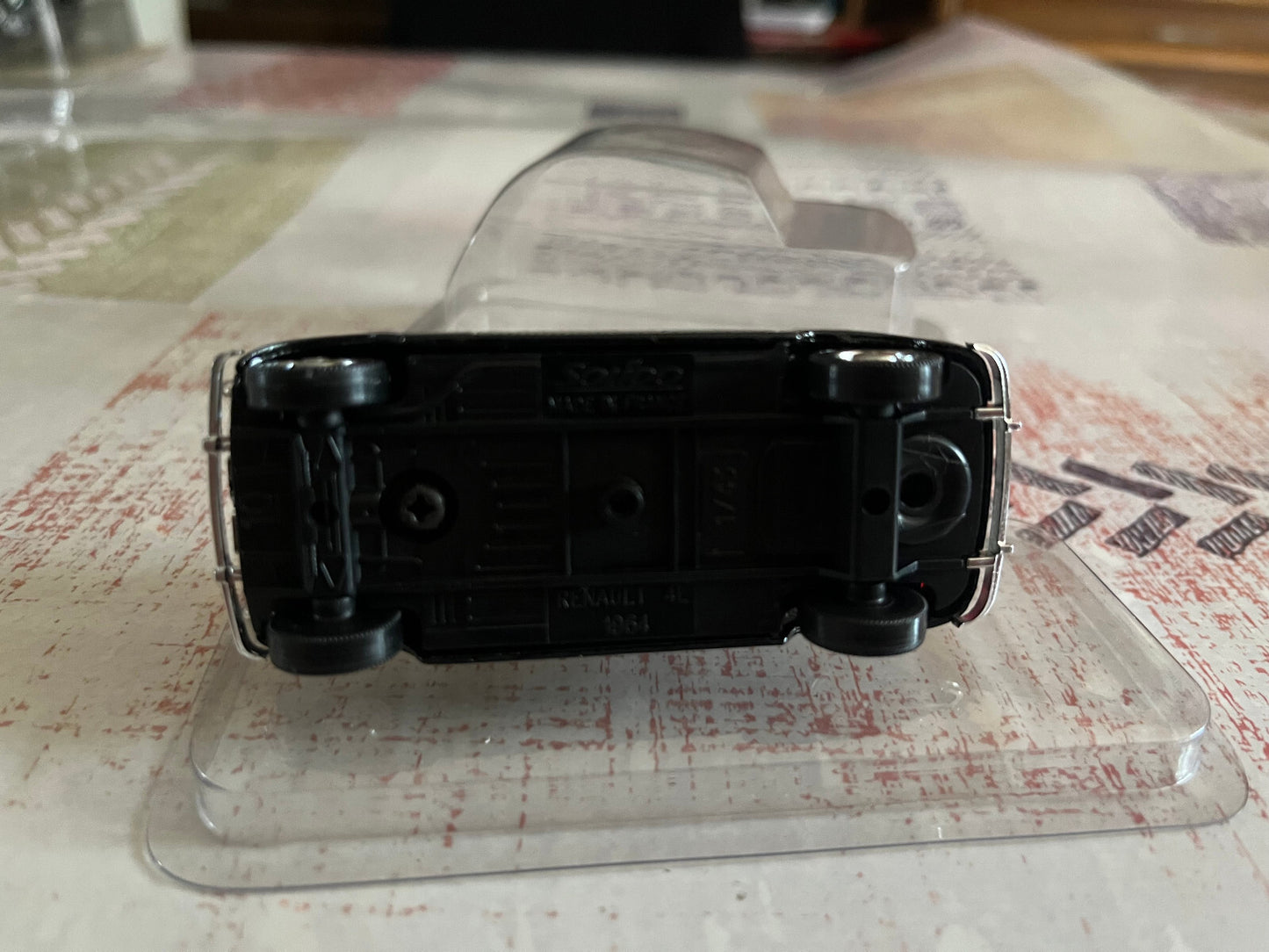 Voiture Miniature Renault 4L Parisienne Solido 1/43