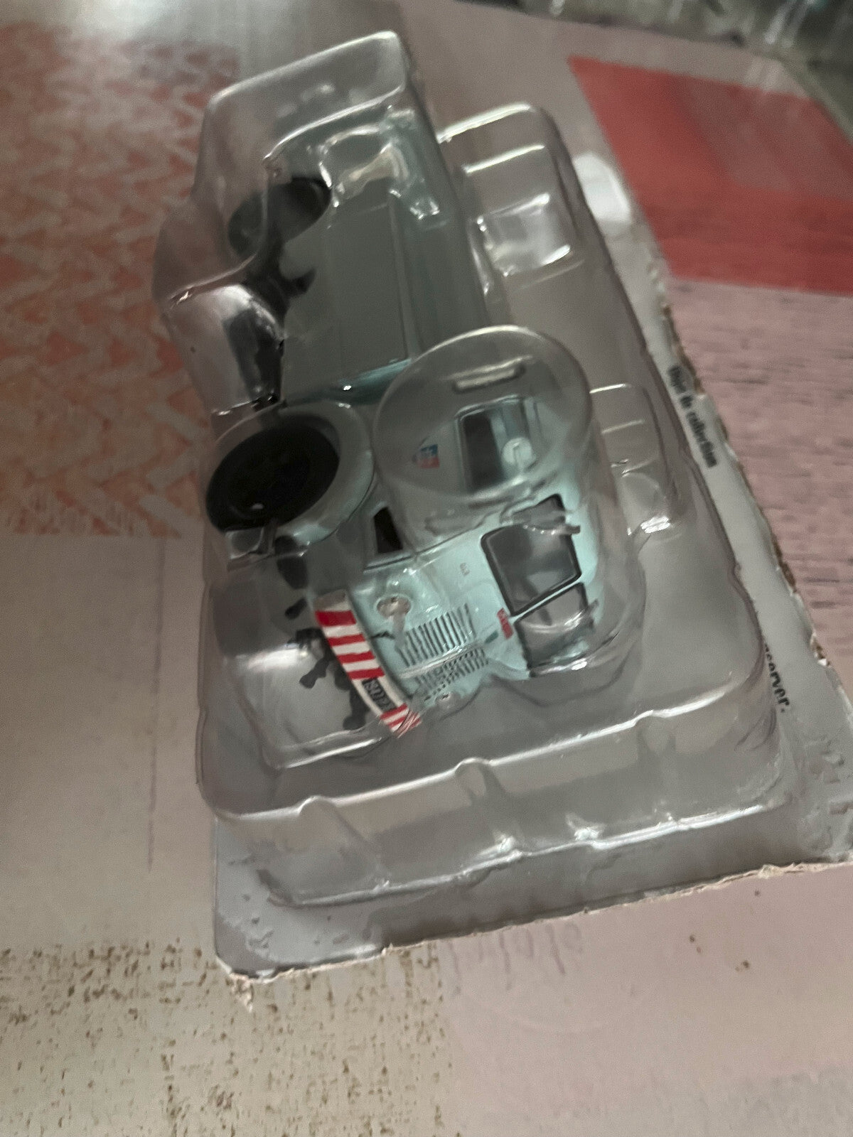 Voiture miniature Camion Fourgon Berliet GLB Arroseuse-balayeuse Hachette 1/43