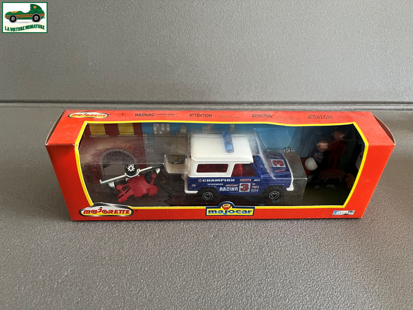 Voiture miniature Majocar 7300 4x4 Remorque avec Moto Majorette