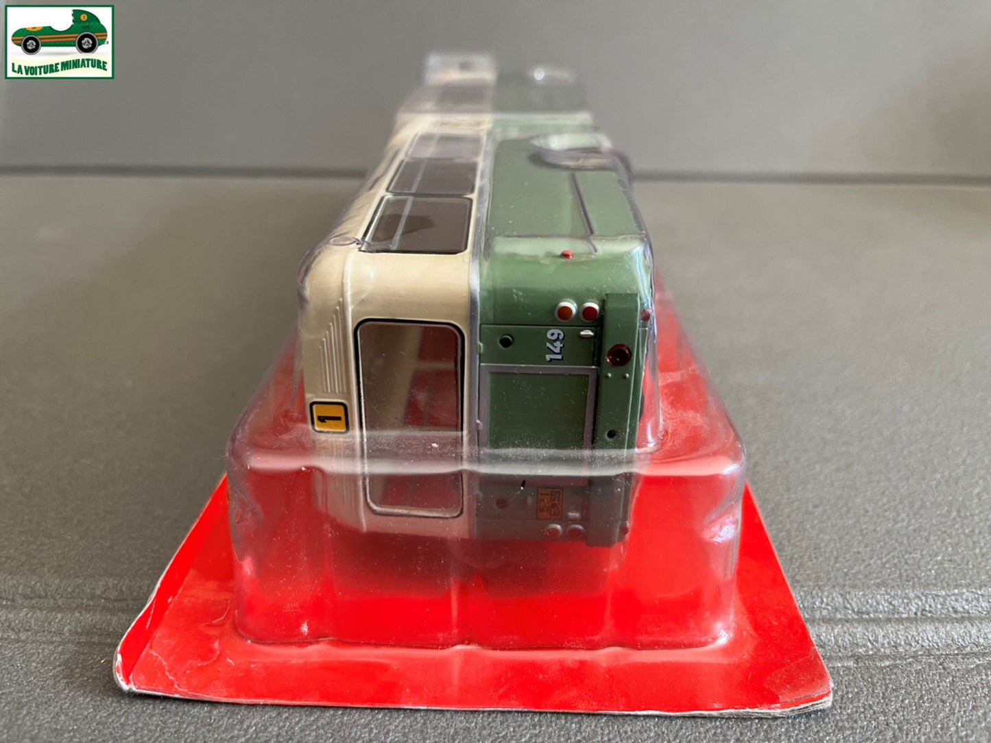 Voiture miniature Brossel A92 DARL 1/43 Autobus Autocars du Monde