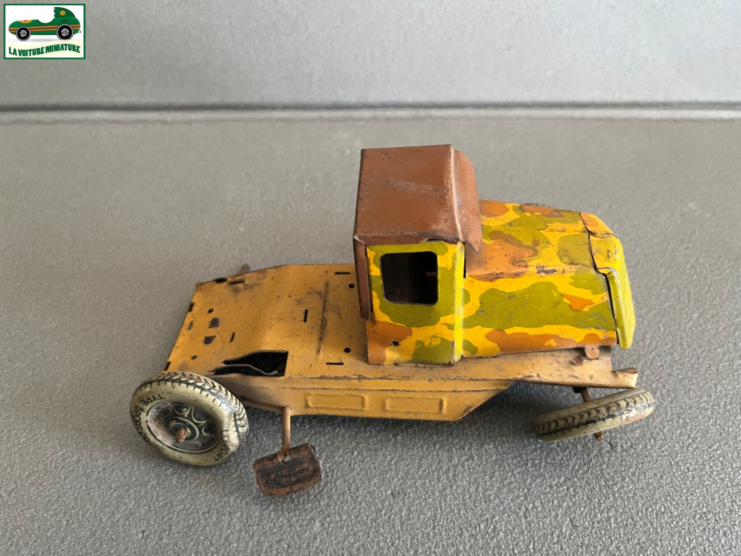 Ancienne Miniature Voiture Tole Mécanisme Militaire CR Charles Rosssignol Epave