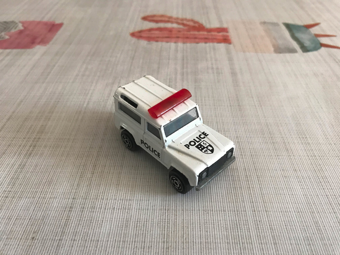 Voiture miniature Land Rover Police Majorette N°266 1/60