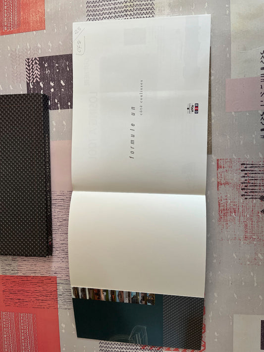 Livre Voiture Sport Automobile F1 Formule 1 Un Coté Coulisse Chronosports