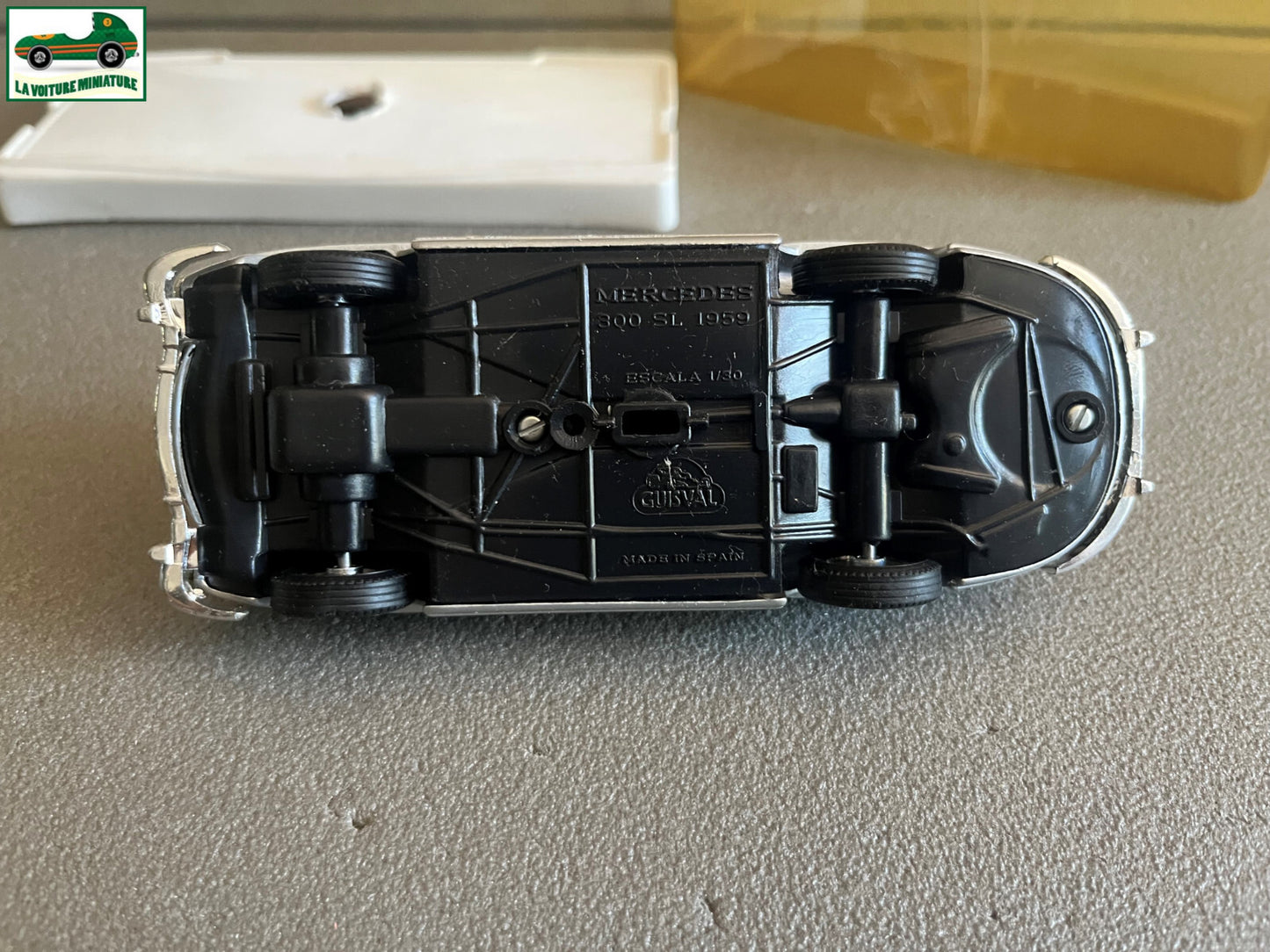 Voiture miniature Mercedes Benz 300 SL Guisval au 1/30