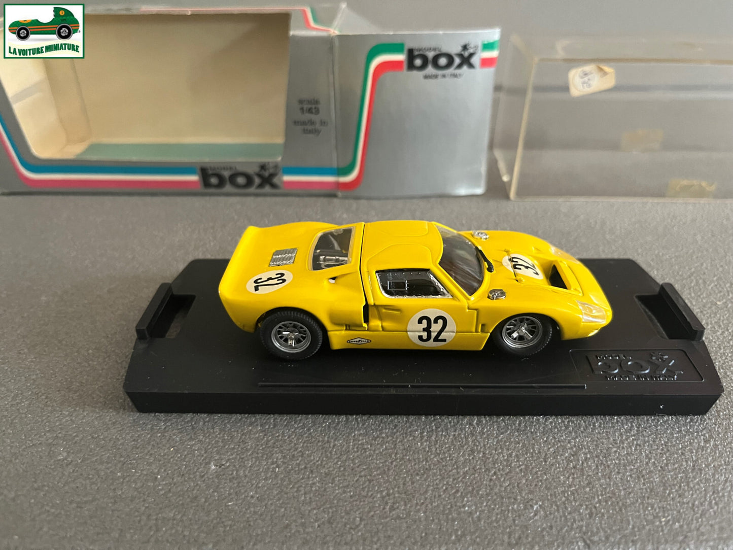 Voiture miniature Ford GT 40 Spa 68 Box Italy 1/43