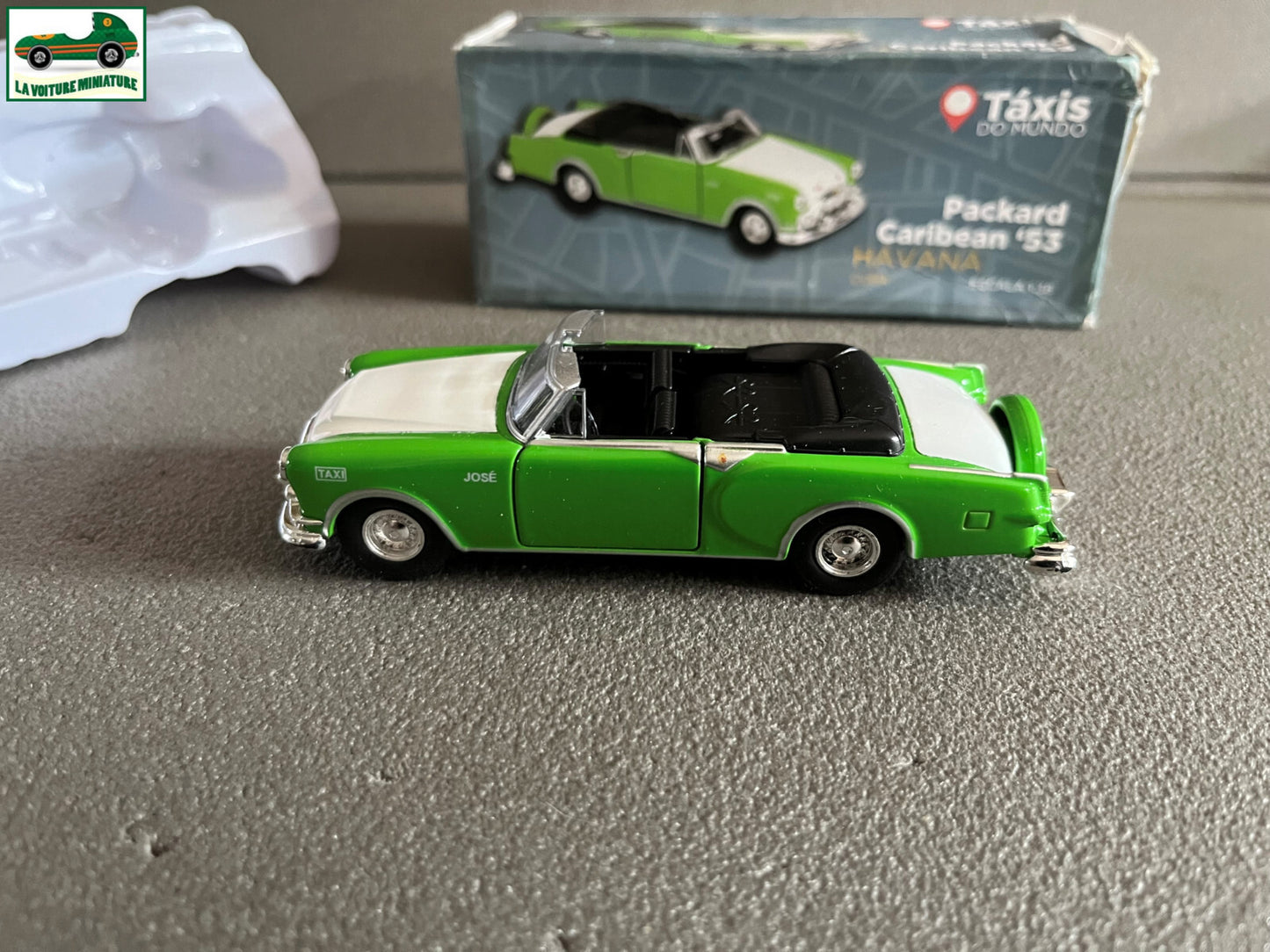Voiture Miniature Packard Caribean 1953 Havana Taxi du Monde Welly au 1/38