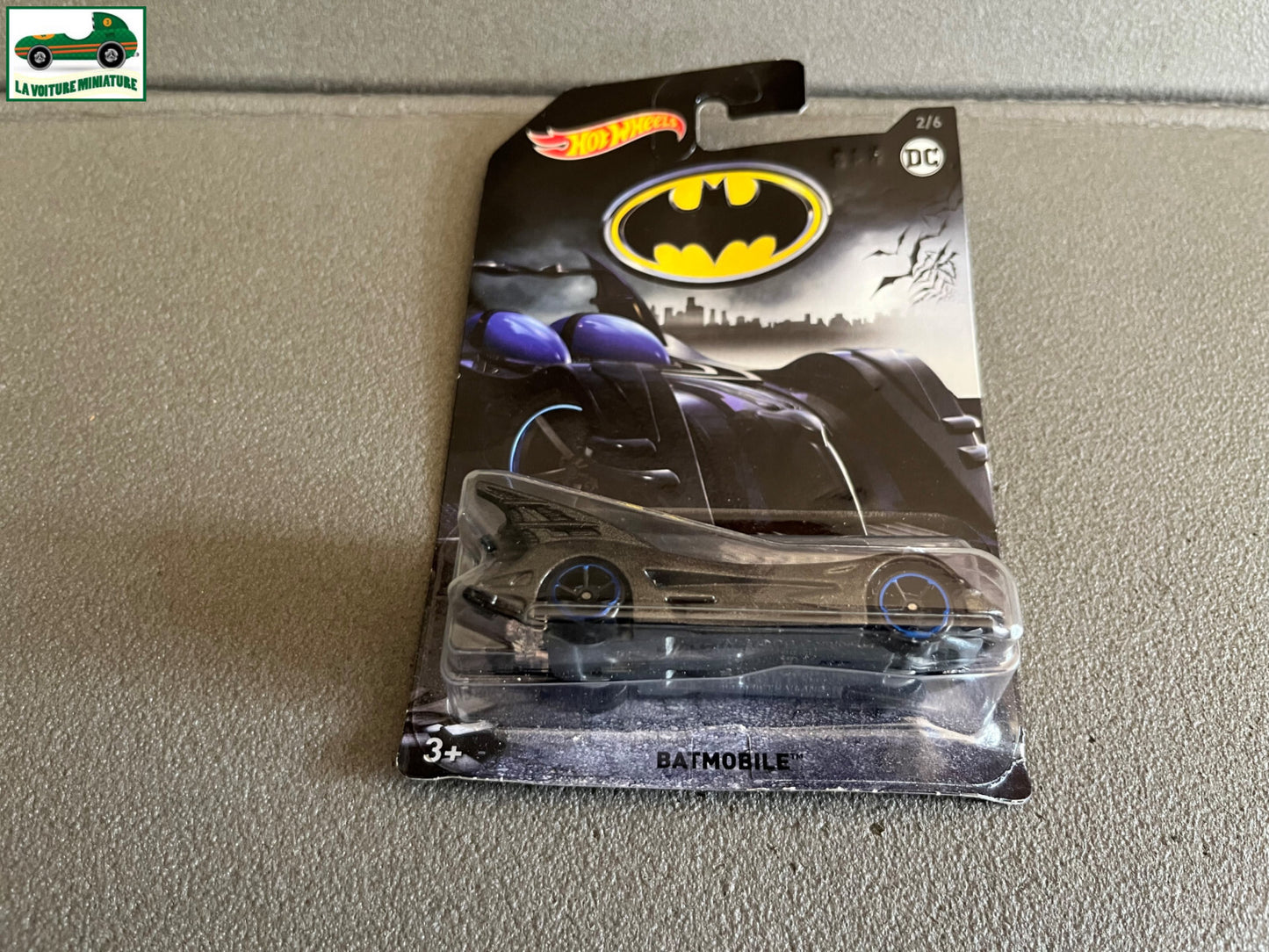 Voiture miniature Hot Wheels Batmobile Batman au 1/60 1/64