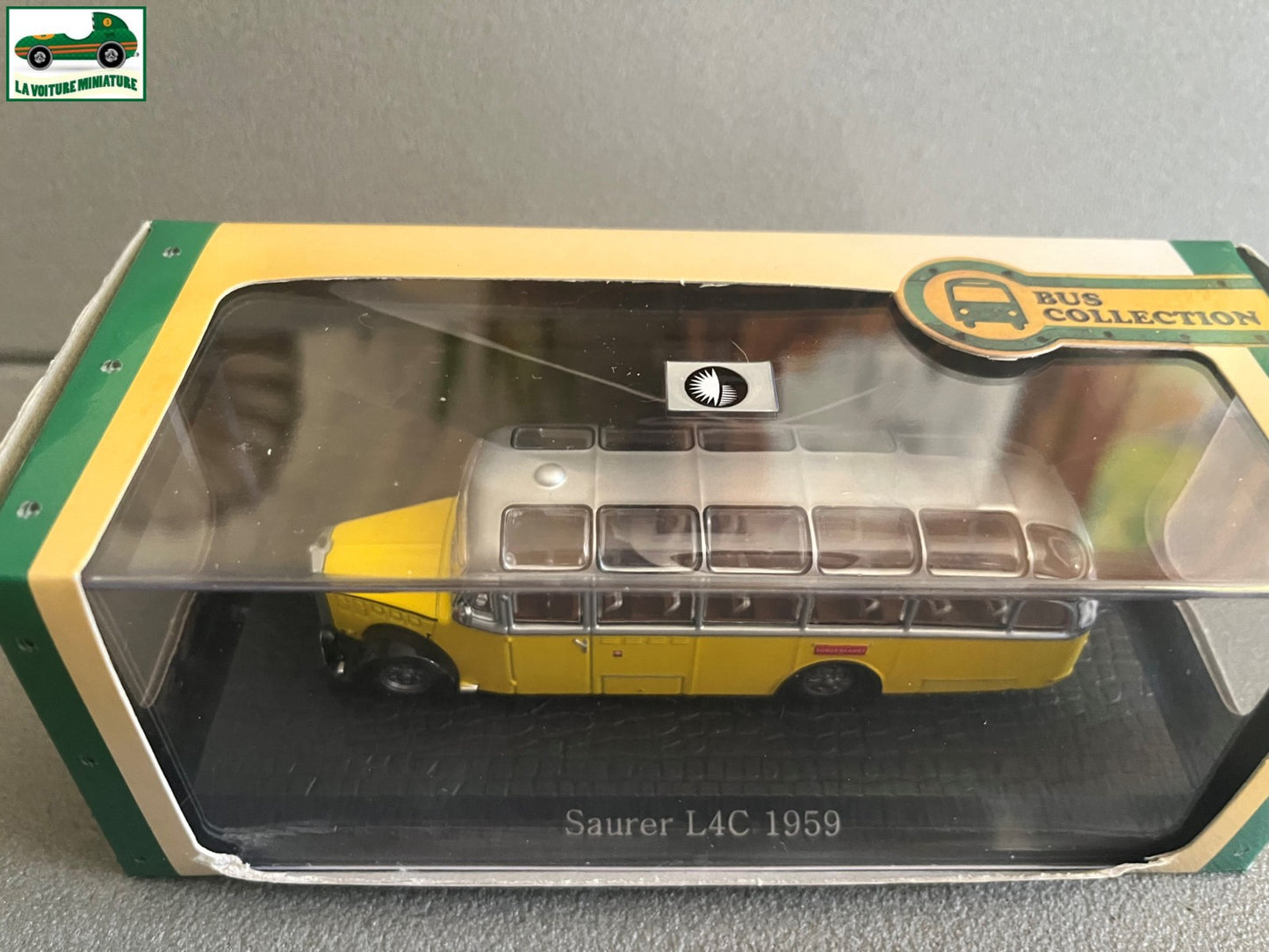 Voiture miniature Saurer L4C 1959 Autobus Bus Collection Atlas 1/72